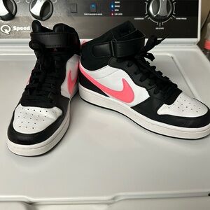 Nike Court Borough Mid 2, Size 7Y, Black/Pink/White